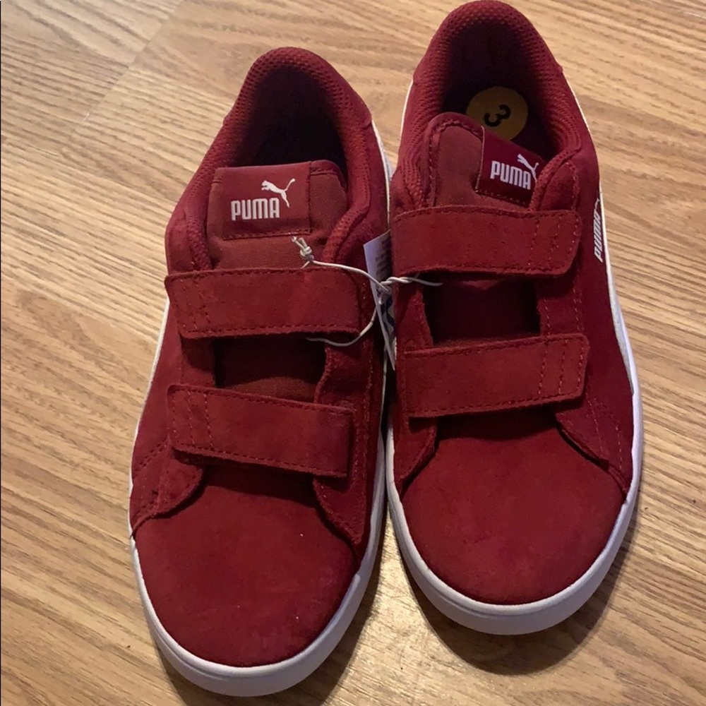 NEW!! Puma boys shoes size 3